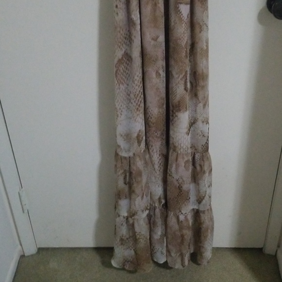 EXPRESS snake print maxi dress - Picture 2 of 5